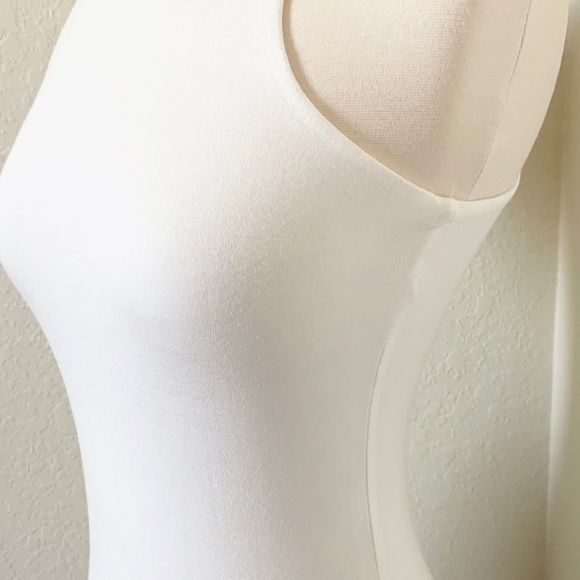 SHEIN Basic Sleeveless Bodysuit (white color) - Picture 3 of 5